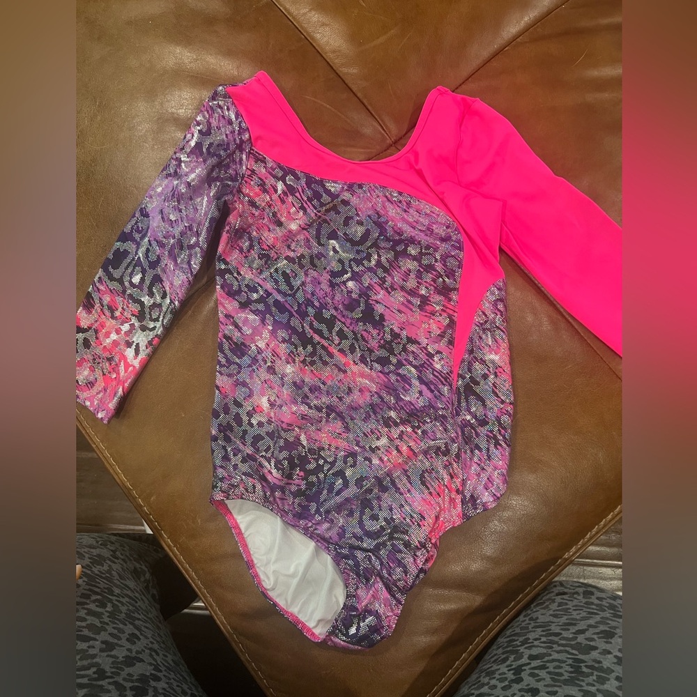 Gymnastics leotard